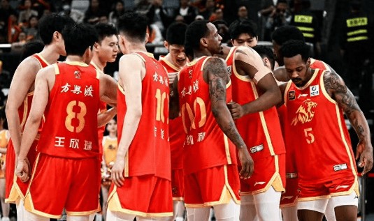 kaiyun.com-广厦男篮对阵山西！球员评分：3人满分、4人及格、3人低迷