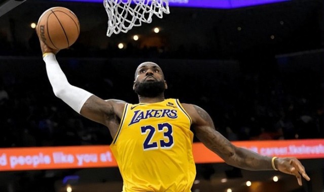 kaiyun.com-詹姆斯：我季后赛胜率63.3%，乔丹：我71%，他：麻烦让一让|总冠军|科比·布莱恩特|蒂姆·邓肯|凯文·杜兰特|湖人_新浪体育_新浪新闻